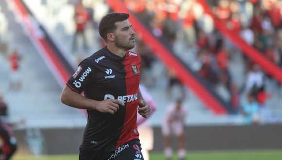¡Top 10 de la historia de goleadores! Bernardo Cuesta y un nuevo récord en Perú
